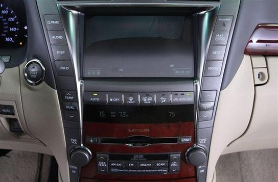 Lexus LS 460 2008 photo 2