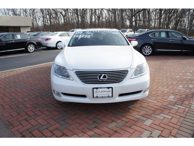 Lexus LS 460 2009 photo 2