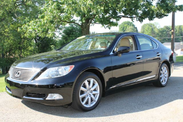 Lexus LS 460 2009 photo 19