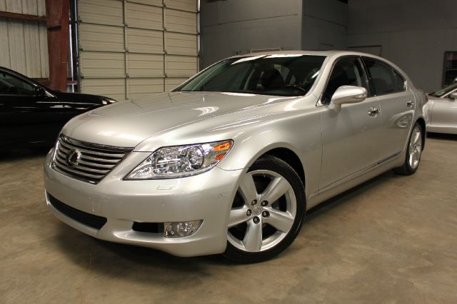 Lexus LS 460 2010 photo 32