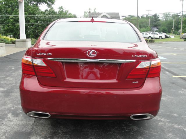 Lexus LS 460 2010 photo 2