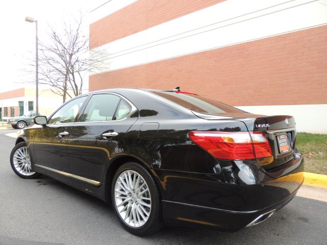 Lexus LS 460 2010 photo 4