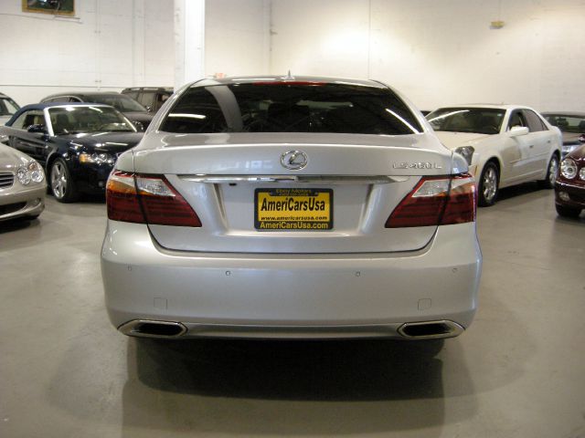 Lexus LS 460 2011 photo 3