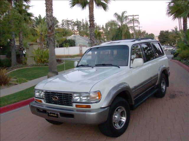 Lexus LX 450 1996 photo 4