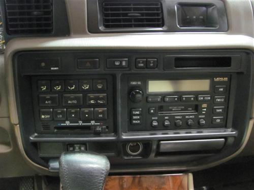 Lexus LX 450 1996 photo 2