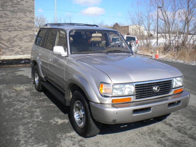 Lexus LX 450 1996 photo 3