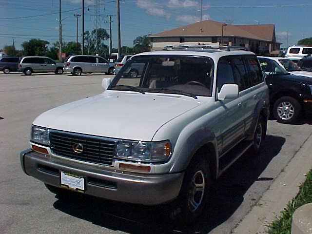 Lexus LX 450 1997 photo 2