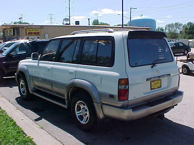 Lexus LX 450 1997 photo 3