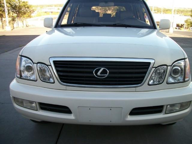 Lexus LX 470 1998 photo 1