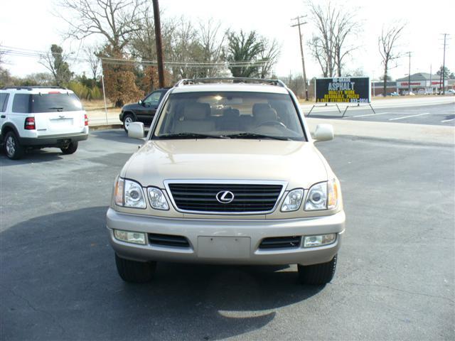 Lexus LX 470 1998 photo 2