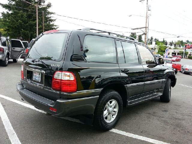 Lexus LX 470 1998 photo 10