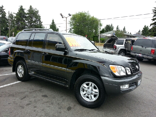 Lexus LX 470 1998 photo 6