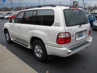 Lexus LX 470 1998 photo 3