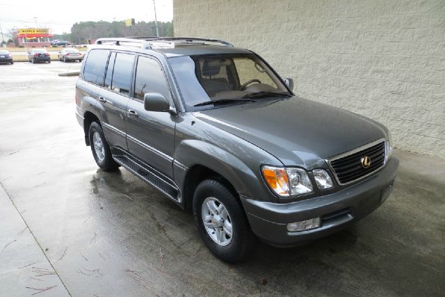 Lexus LX 470 1998 photo 1