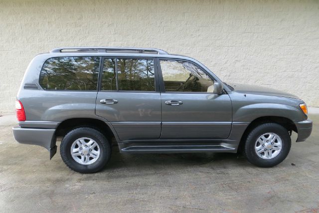 Lexus LX 470 1998 photo 4