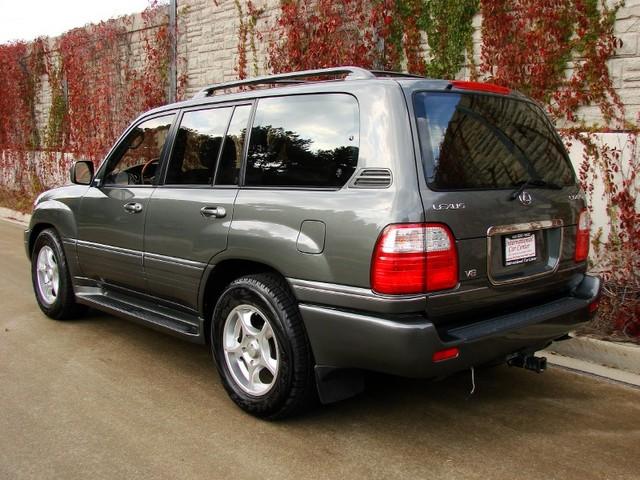 Lexus LX 470 2000 photo 2