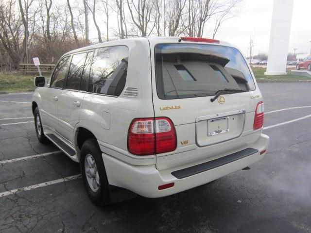 Lexus LX 470 2000 photo 4