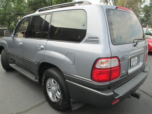 Lexus LX 470 Wagon SE SUV