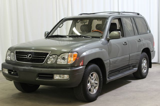 Lexus LX 470 2002 photo 1