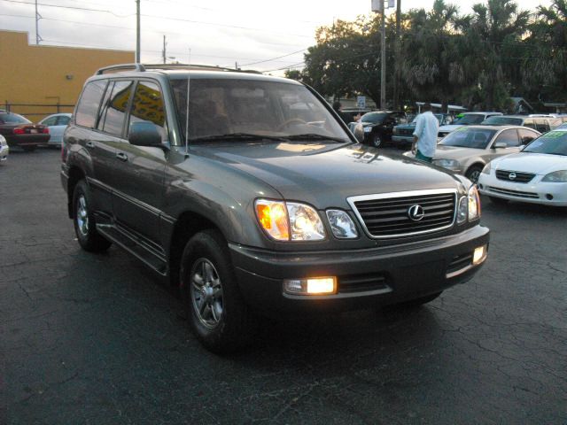 Lexus LX 470 2002 photo 13