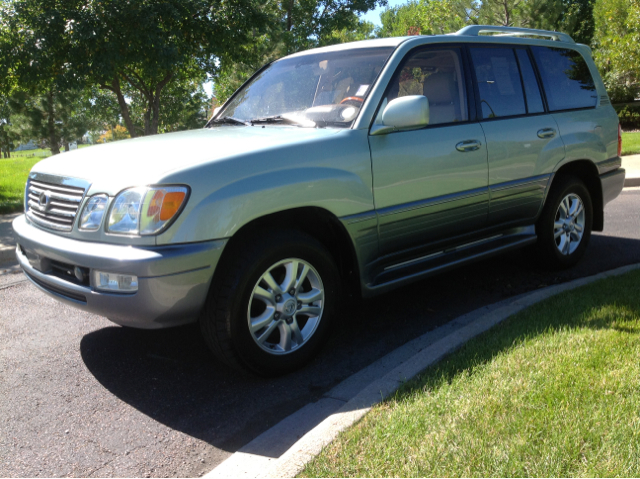 Lexus LX 470 2003 photo 1