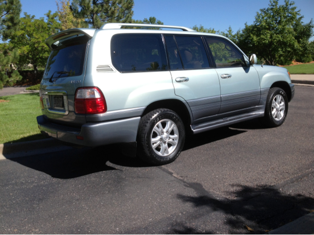 Lexus LX 470 2003 photo 3