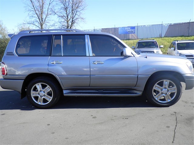 Lexus LX 470 2003 photo 3