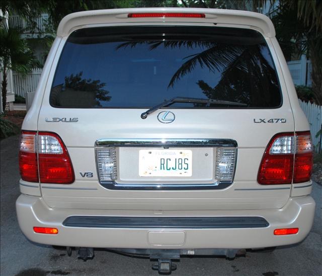 Lexus LX 470 2004 photo 2