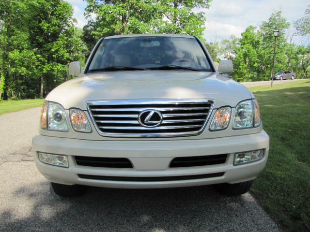 Lexus LX 470 2006 photo 21