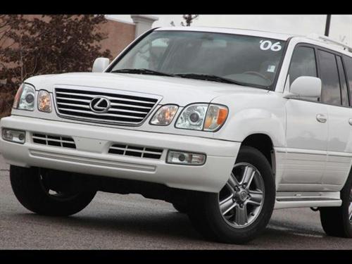 Lexus LX 470 2006 photo 2