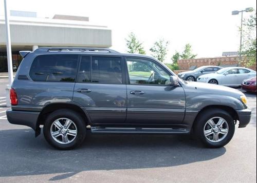 Lexus LX 470 2006 photo 1