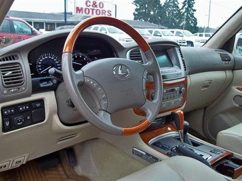 Lexus LX 470 2006 photo 4