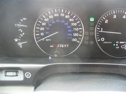 Lexus LX 470 2007 photo 2