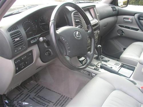 Lexus LX 470 2007 photo 3