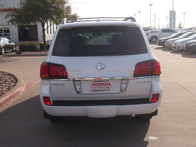 Lexus LX 570 2008 photo 5