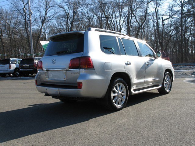 Lexus LX 570 2008 photo 4