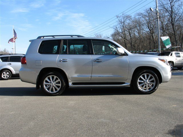 Lexus LX 570 2008 photo 3