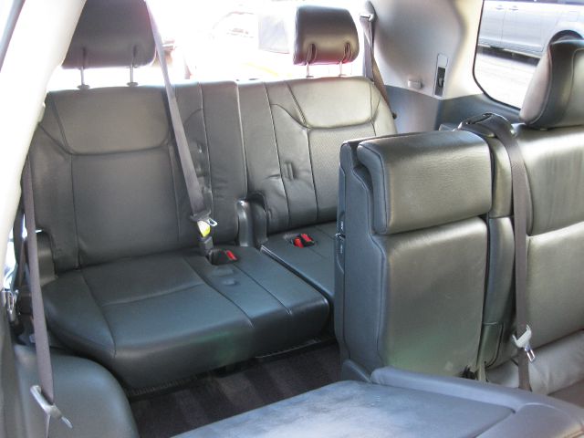 Lexus LX 570 2009 photo 1