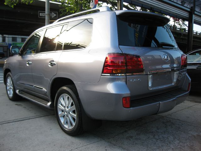 Lexus LX 570 2009 photo 24