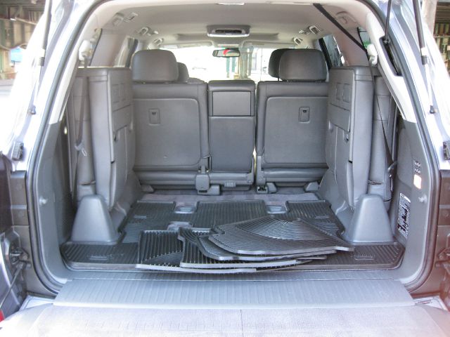 Lexus LX 570 2009 photo 4