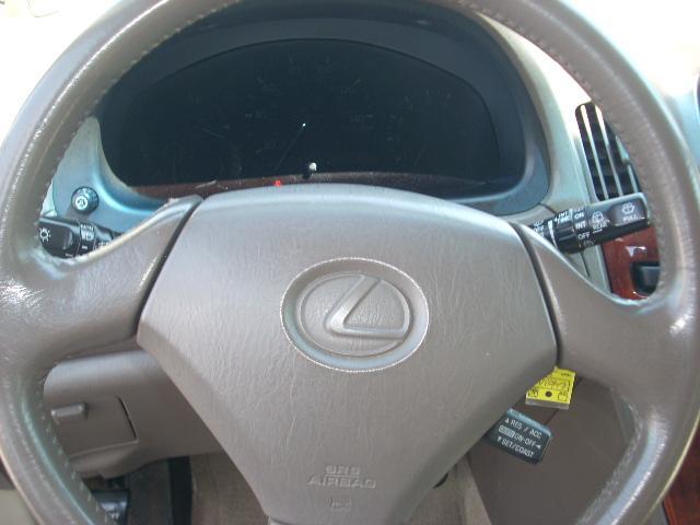 Lexus RX 300 1999 photo 3