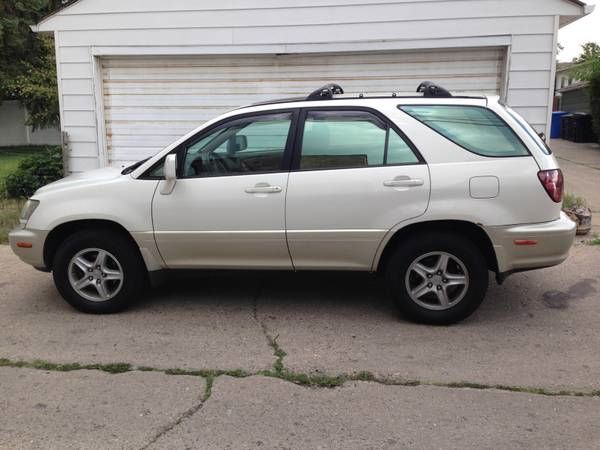 Lexus RX 300 1999 photo 2