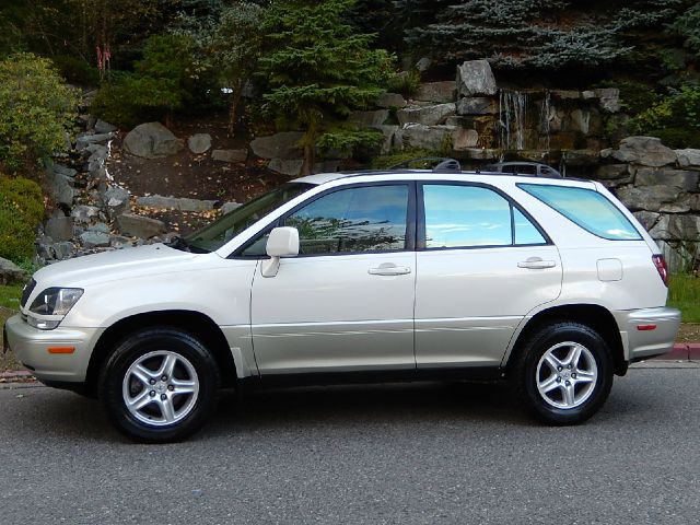 Lexus RX 300 1999 photo 3