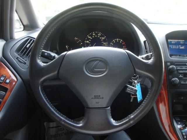 Lexus RX 300 1999 photo 1