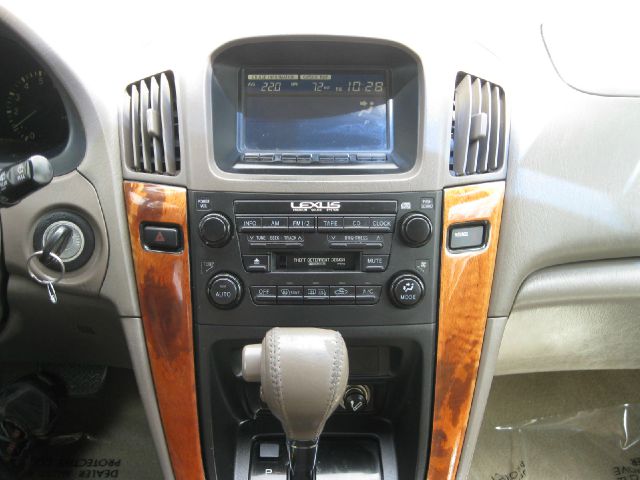 Lexus RX 300 1999 photo 3