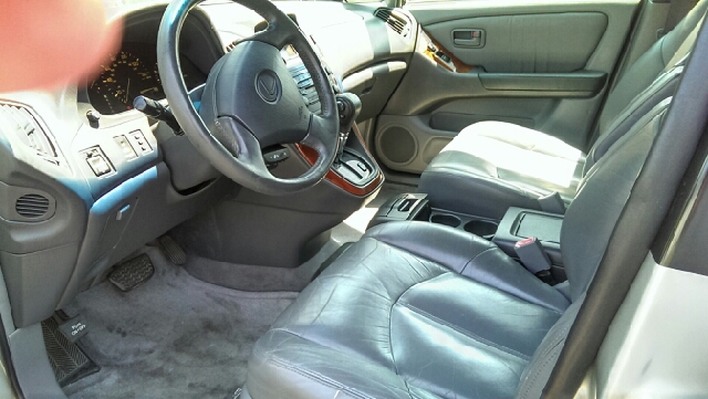 Lexus RX 300 1999 photo 2