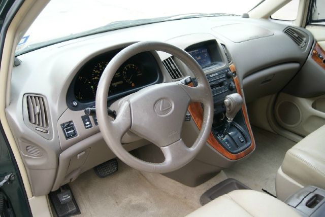 Lexus RX 300 1999 photo 2