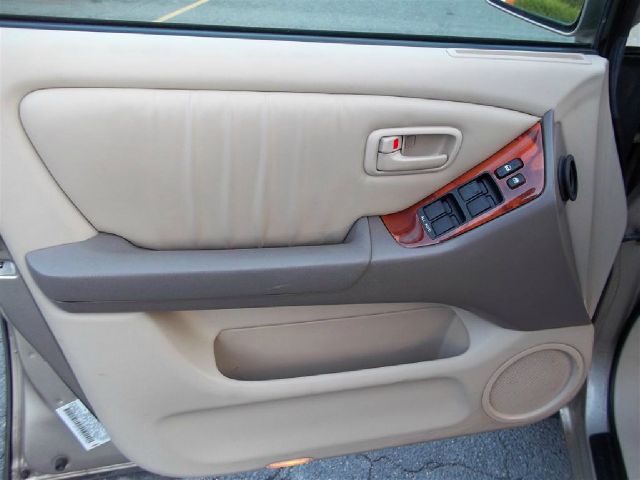 Lexus RX 300 1999 photo 23