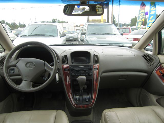 Lexus RX 300 1999 photo 2