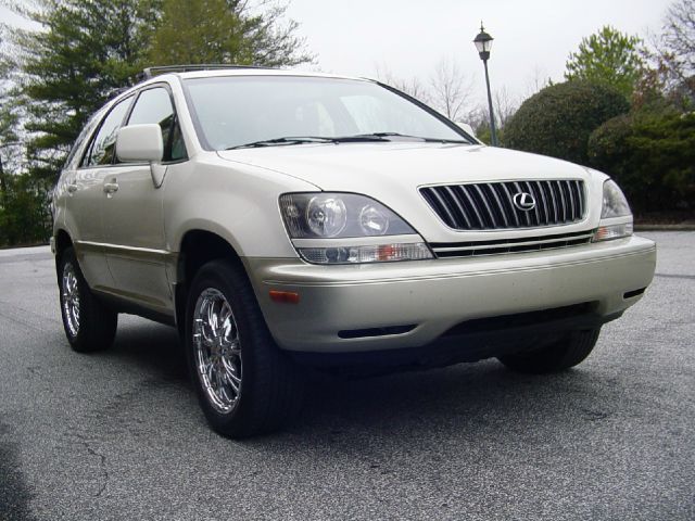 Lexus RX 300 1999 photo 2